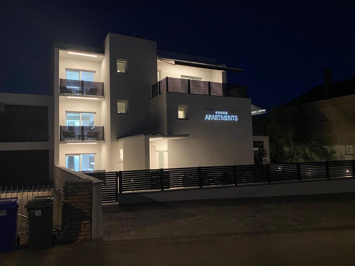 Apartmani Kumenat Weißenburg Exterior foto