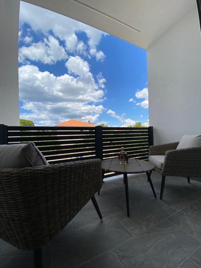 Apartmani Kumenat Weißenburg Exterior foto