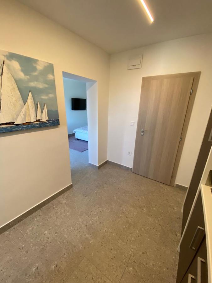 Apartmani Kumenat Weißenburg Exterior foto