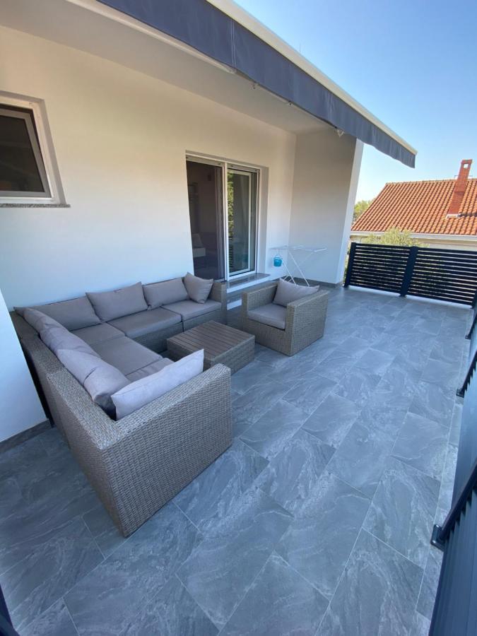 Apartmani Kumenat Weißenburg Exterior foto